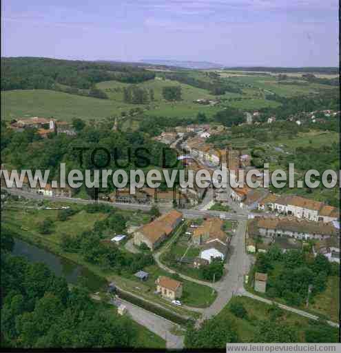 Photo aérienne de Bainville-aux-Miroirs