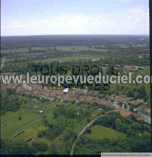 Photo aérienne de Bainville-aux-Miroirs