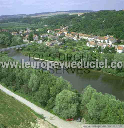 Photo aérienne de Velle-sur-Moselle