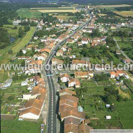 Photo aérienne de Azerailles