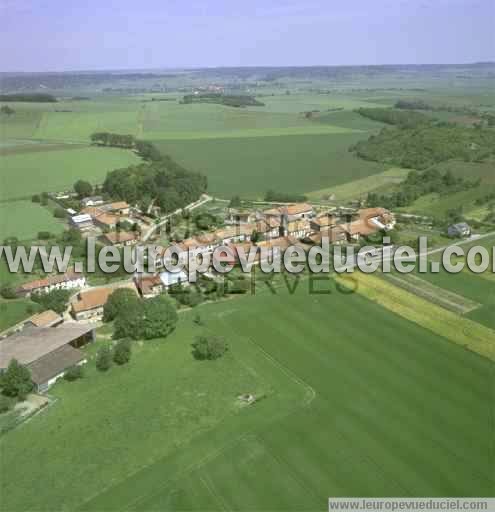 Photo aérienne de Juvrecourt