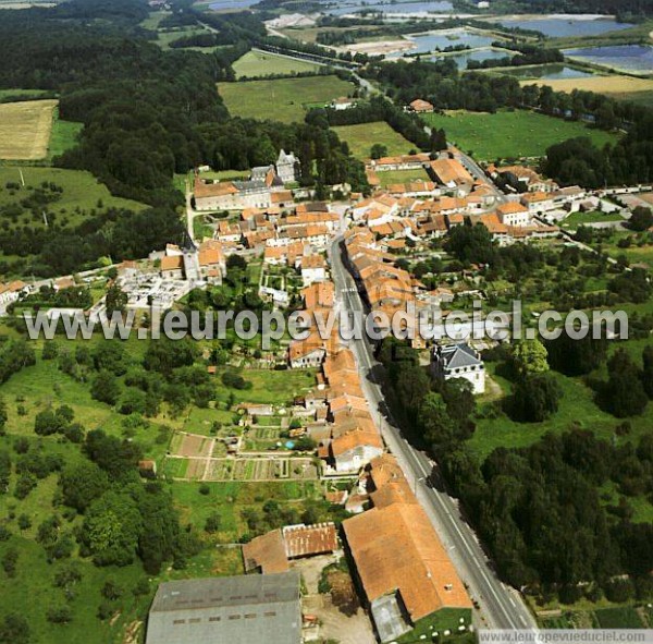 Photo aérienne de Neuviller-sur-Moselle