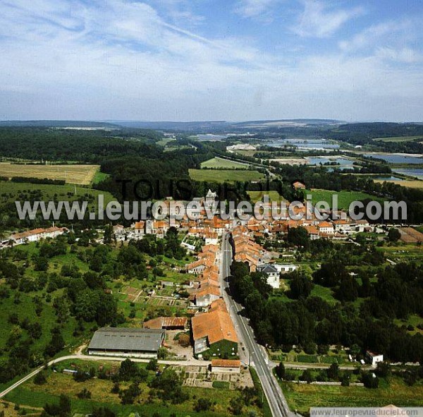 Photo aérienne de Neuviller-sur-Moselle