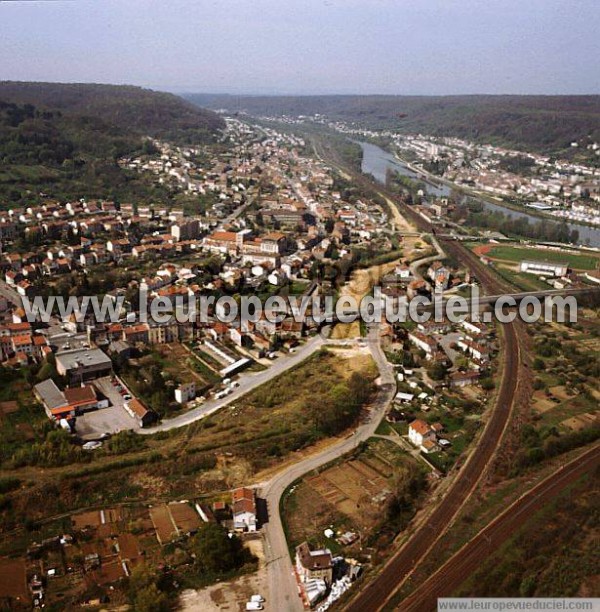 Photo aérienne de Frouard