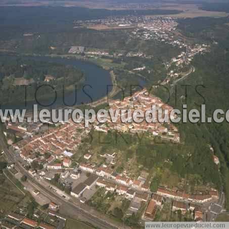 Photo aérienne de Liverdun