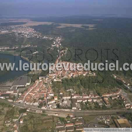 Photo aérienne de Liverdun Photo aérienne de Liverdun