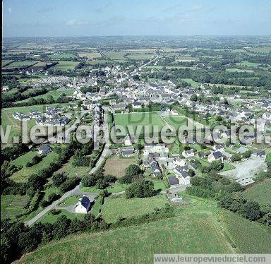 Photo aérienne de Plonvez-du-Faou