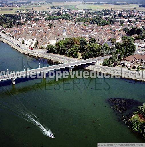 Photo aérienne de Seurre