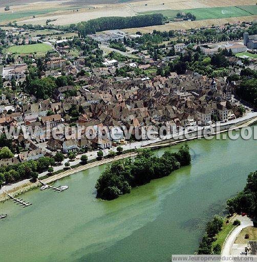 Photo aérienne de Seurre