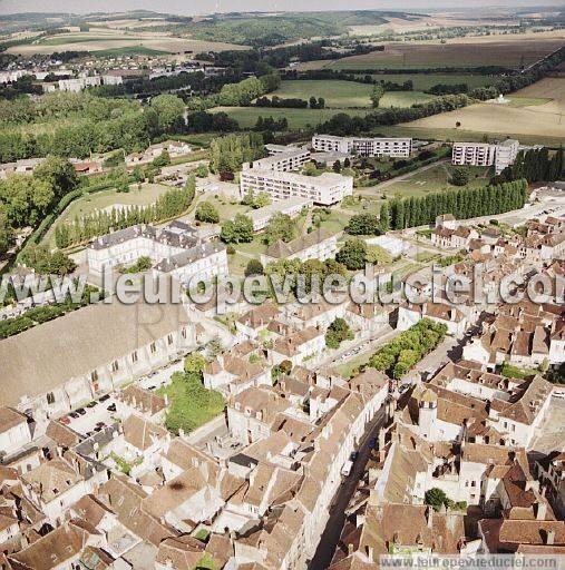 Photo aérienne de Tonnerre