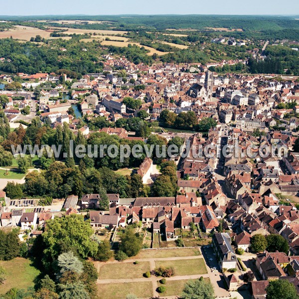 Photo aérienne de Clamecy