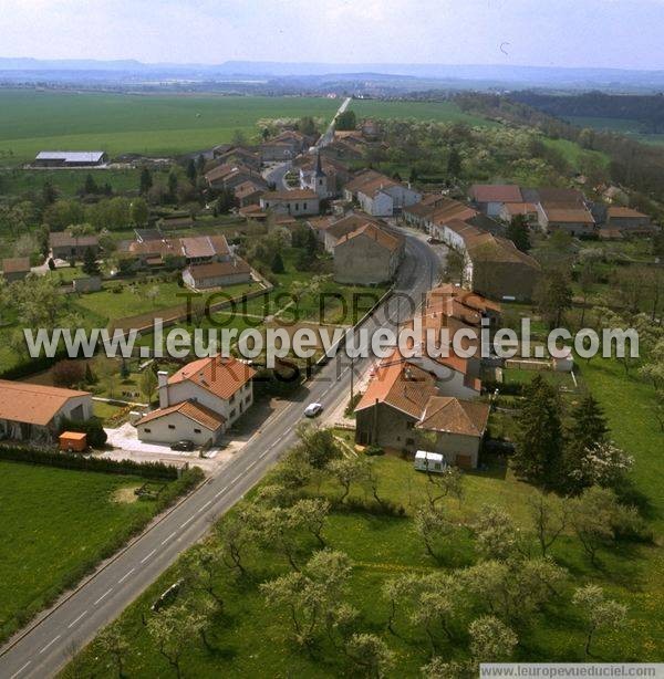 Photo aérienne de Omelmont