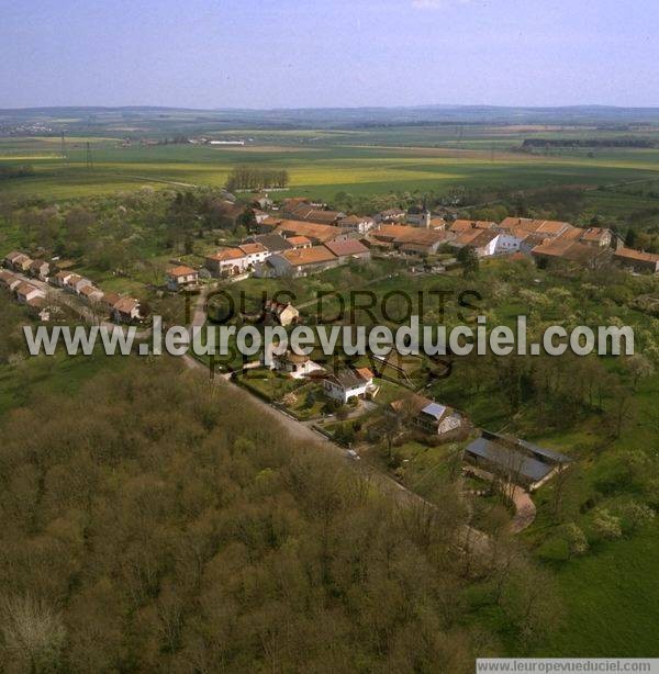 Photo aérienne de Omelmont