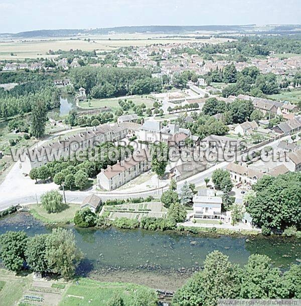 Photo aérienne de Sainte-Colombe-sur-Seine