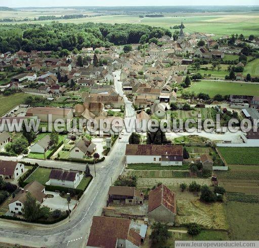 Photo aérienne de Belan-sur-Ource