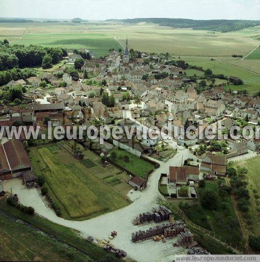 Photo aérienne de Belan-sur-Ource