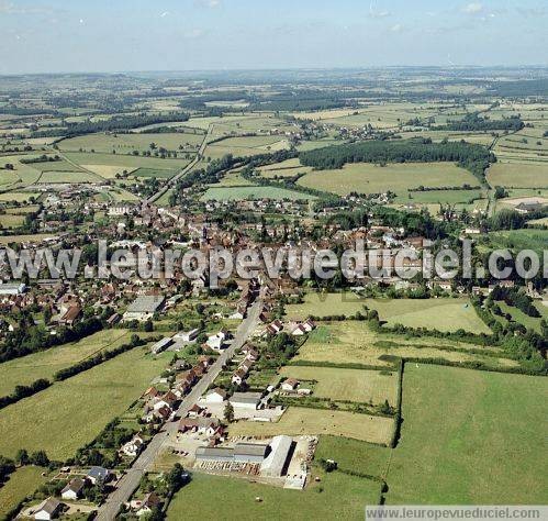 Photo aérienne de Arnay-le-Duc