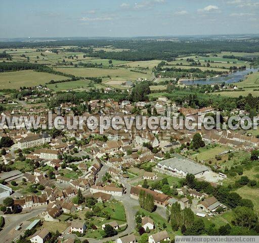 Photo aérienne de Arnay-le-Duc