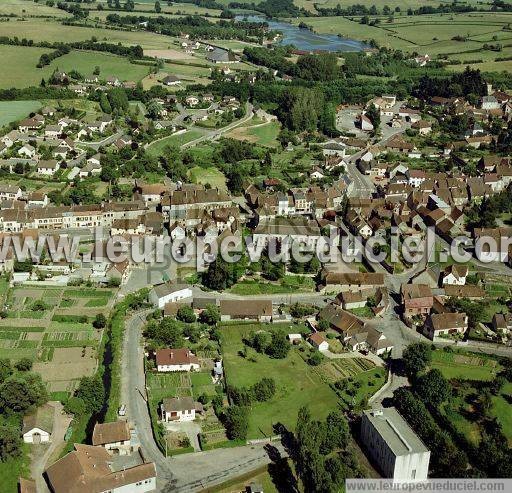 Photo aérienne de Arnay-le-Duc