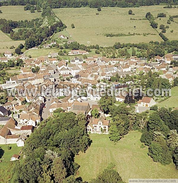 Photo aérienne de Pouilly-en-Auxois