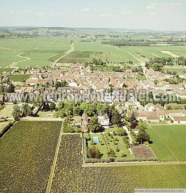 Photo aérienne de Puligny-Montrachet