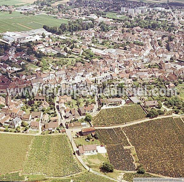 Photo aérienne de Nuits-Saint-Georges