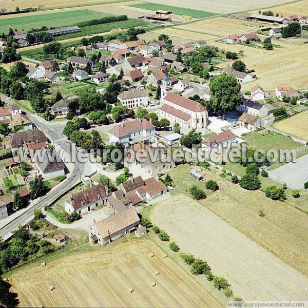 Photo aérienne de Esbarres