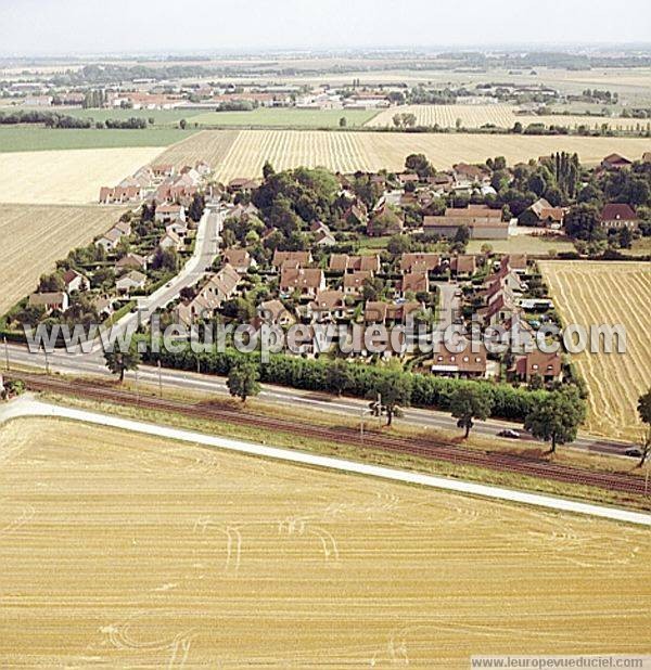 Photo aérienne de Ouges