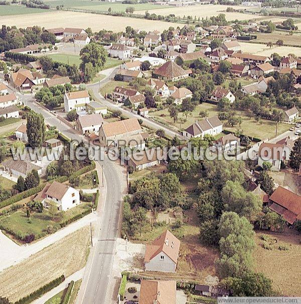 Photo aérienne de Ouges