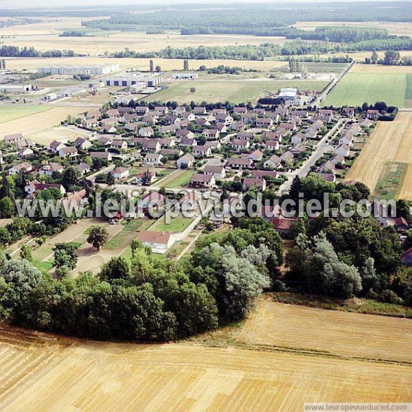 Photo aérienne de Genlis