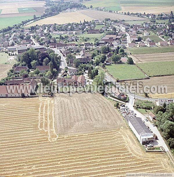 Photo aérienne de Varanges