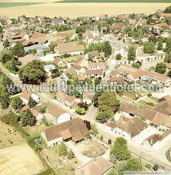 Photo aérienne de Rouvres-en-Plaine