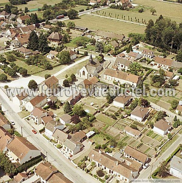 Photo aérienne de Pouilly-sur-Sane