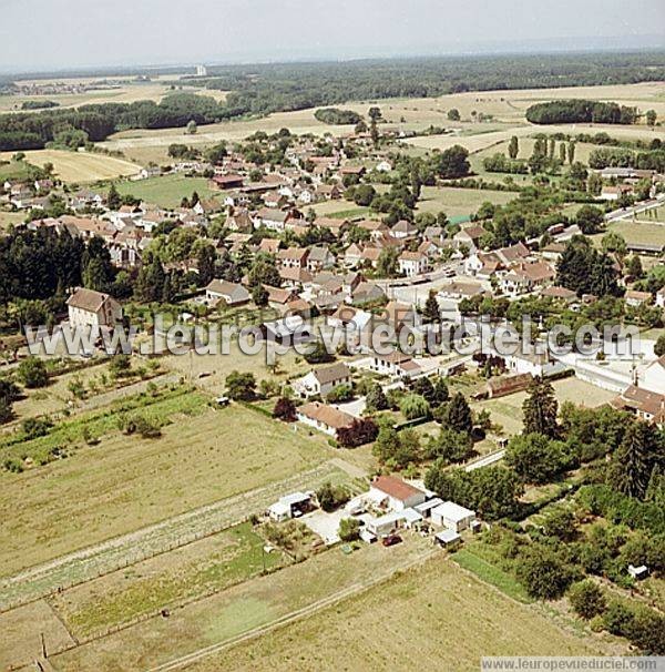 Photo aérienne de Pouilly-sur-Sane