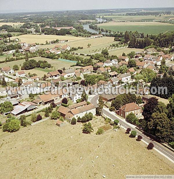 Photo aérienne de Pouilly-sur-Sane