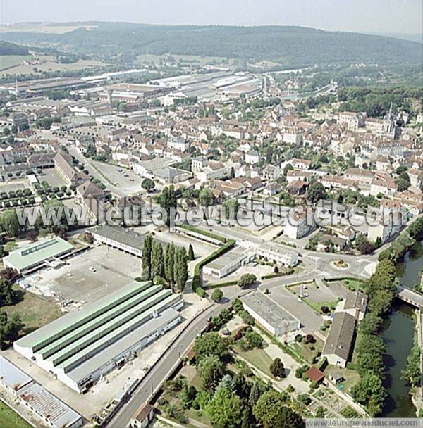 Photo aérienne de Montbard