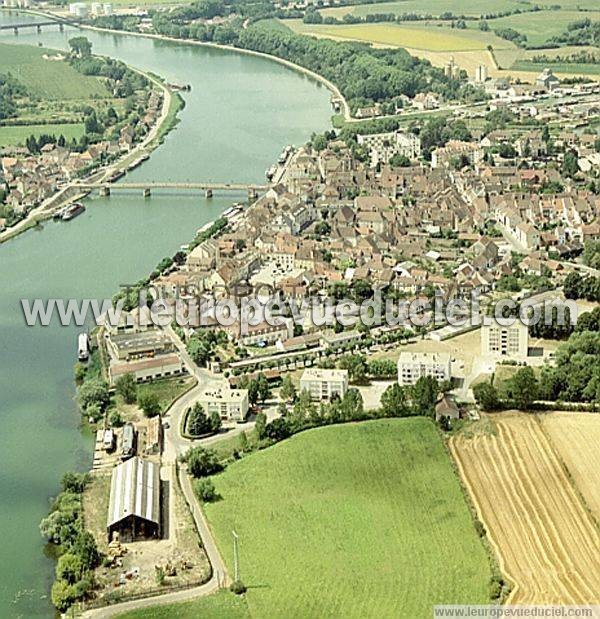 Photo aérienne de Saint-Jean-de-Losne