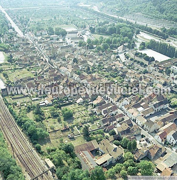 Photo aérienne de Plombires-ls-Dijon