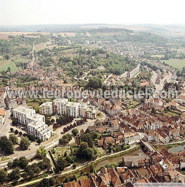 Photo aérienne de Montbard