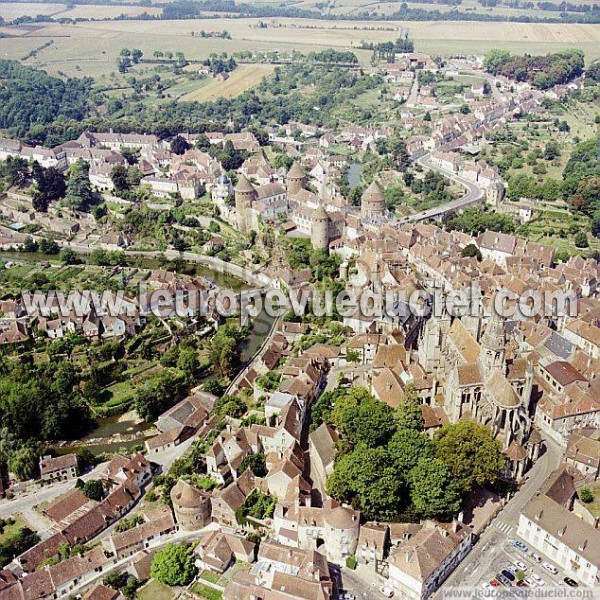 Photo aérienne de Semur-en-Auxois