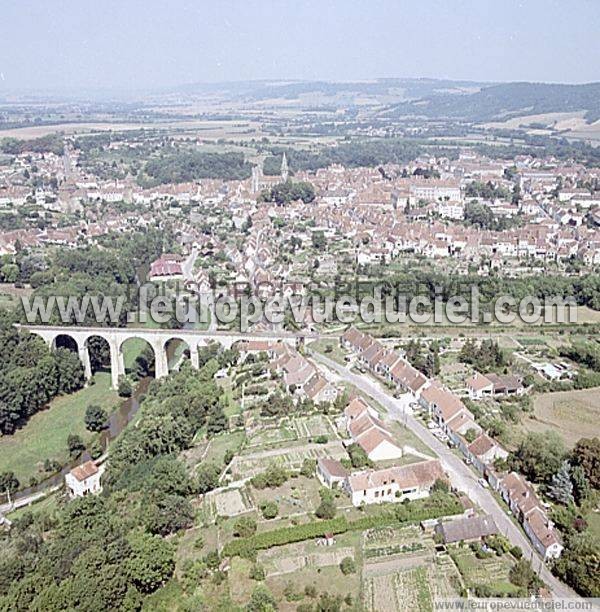 Photo aérienne de Semur-en-Auxois