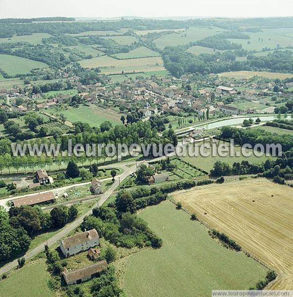 Photo aérienne de Marigny-le-Cahout