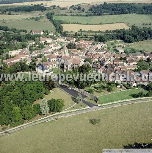 Photo aérienne de Saint-Seine-l'Abbaye