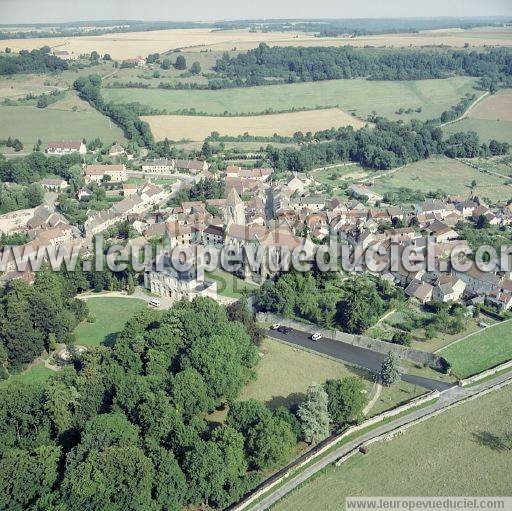 Photo aérienne de Saint-Seine-l'Abbaye