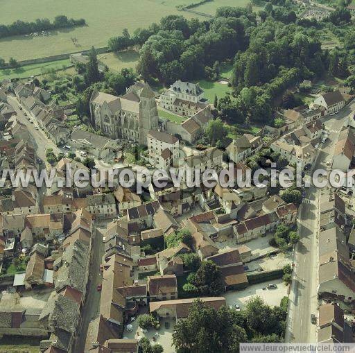 Photo aérienne de Saint-Seine-l'Abbaye