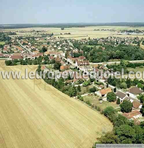 Photo aérienne de Longeault