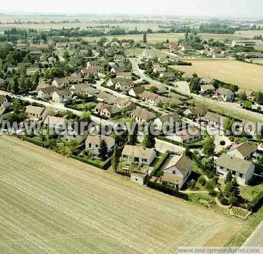 Photo aérienne de Longeault