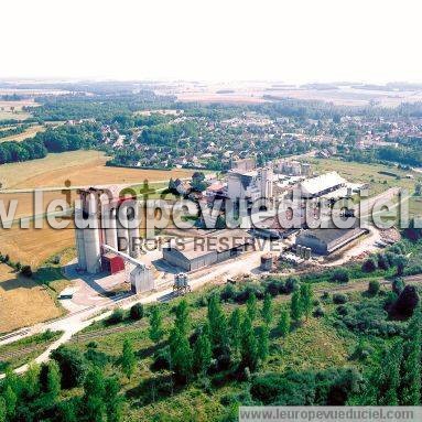 Photo aérienne de Mirebeau-sur-Bèze