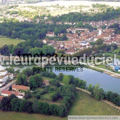 Photo aérienne de Pontailler-sur-Sane