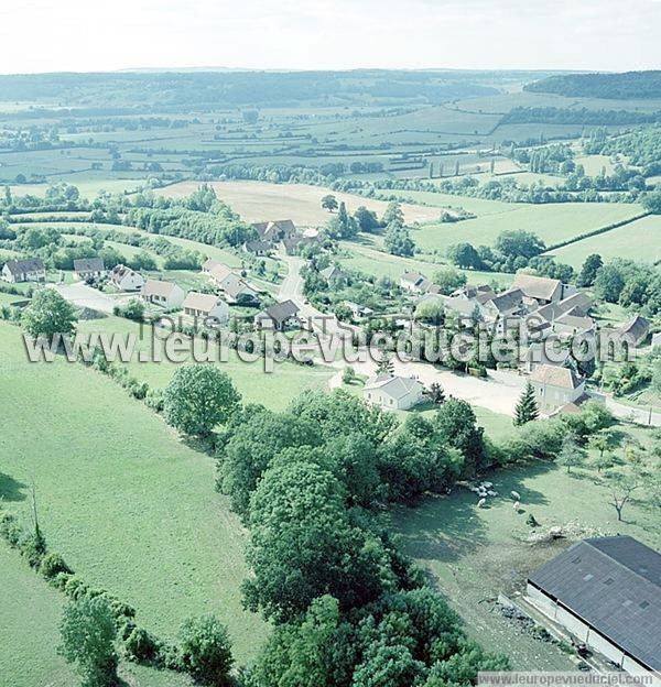 Photo aérienne de Mntreux-le-Pitois